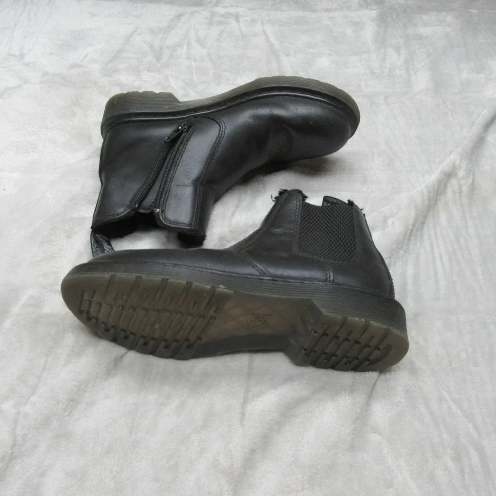 Dr Martens‎ Kids Boot 3 Black Leather Side Zip Faux Fur Line Ankle Leonore Mono